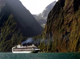 Cruising Milford Sound. Daimond Princess.