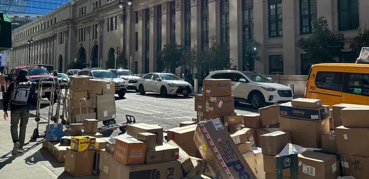 Fedex packages in NYC