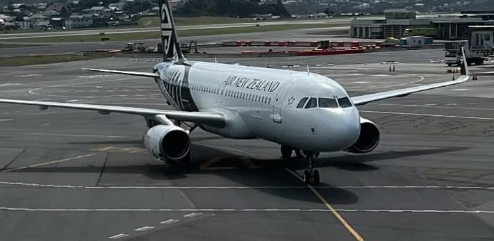 Plane in Welly_2