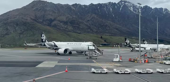 Queenstown-Airport-and-Plane-2022