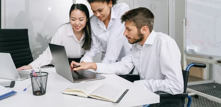 pexels-ivan-samkov-8127690